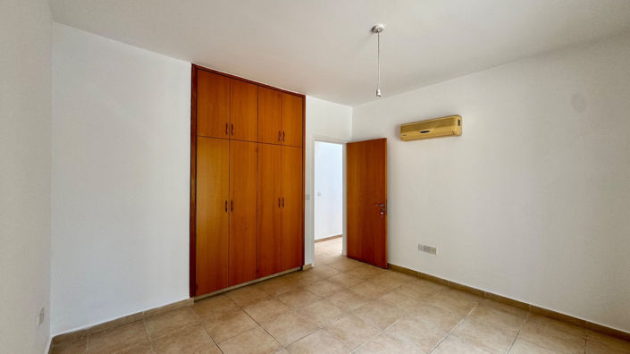 Image No.14-3 Bed Townhouse for sale