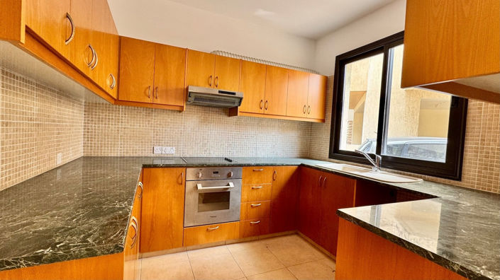 Image No.2-3 Bed Townhouse for sale