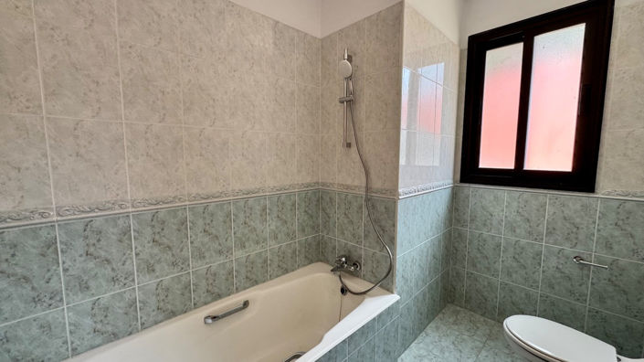 Image No.23-3 Bed Townhouse for sale