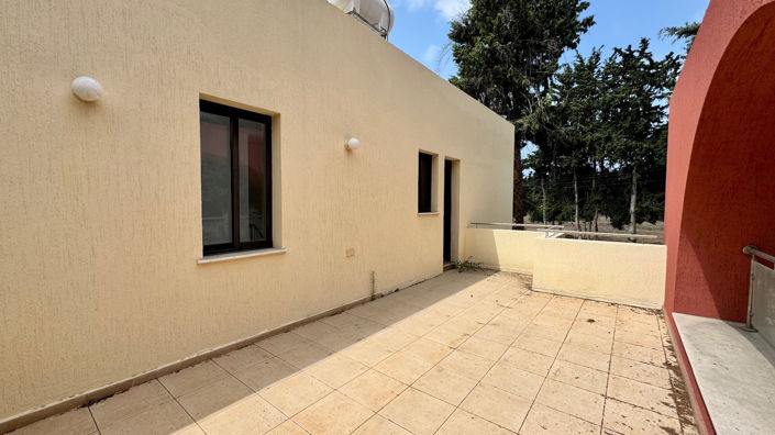 Image No.25-3 Bed Townhouse for sale