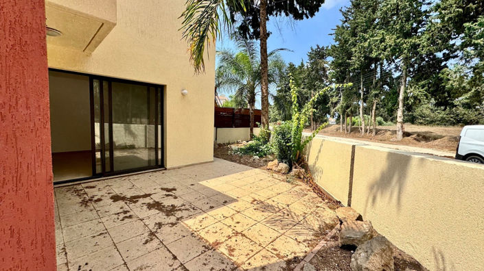 Image No.31-3 Bed Townhouse for sale