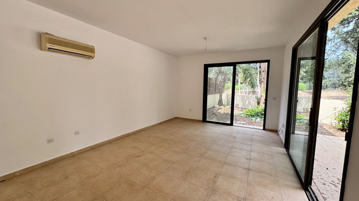 Image No.6-3 Bed Townhouse for sale