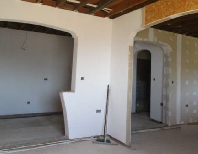 Image No.1-4 Bed House for sale