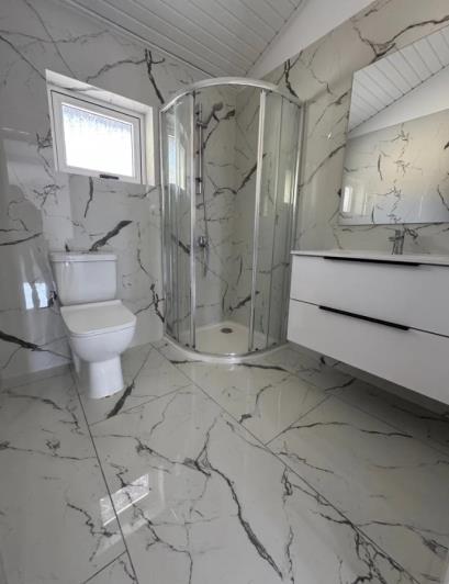 Image No.5-2 Bed House for sale