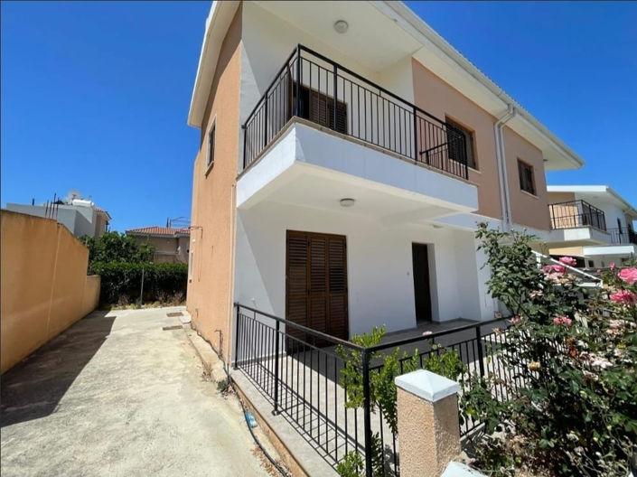 Image No.1-3 Bed House for sale