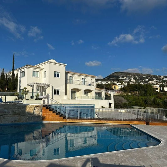 Image No.1-4 Bed Apartment for sale