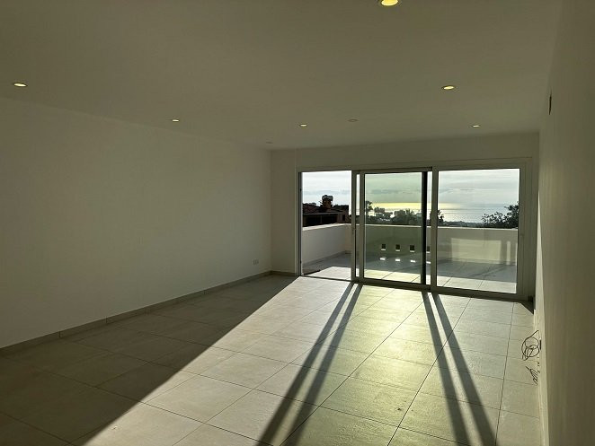 Image No.12-4 Bed Apartment for sale