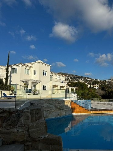 Image No.2-4 Bed Apartment for sale