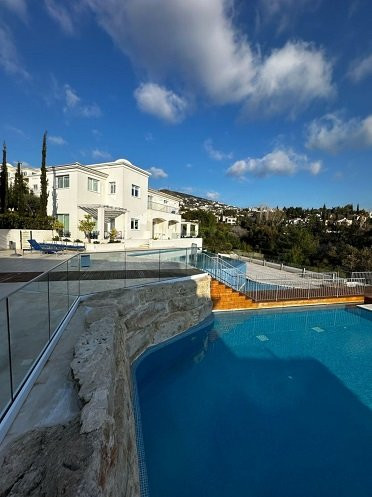 Image No.3-4 Bed Apartment for sale