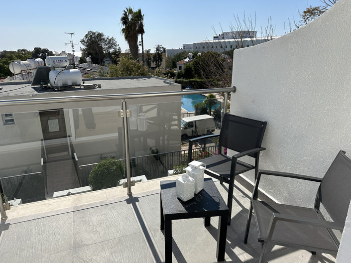 Image No.15-2 Bed Townhouse for sale