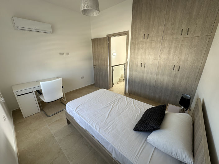 Image No.9-2 Bed Townhouse for sale