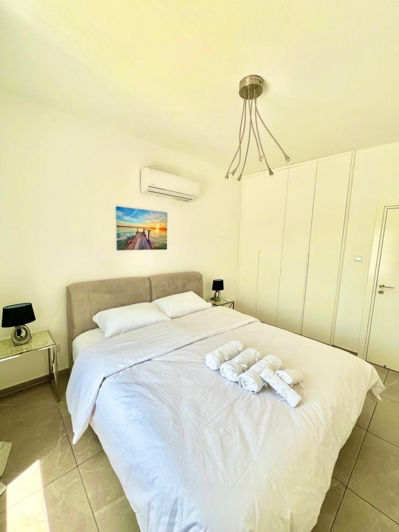 Image No.10-1 Bed Apartment for sale