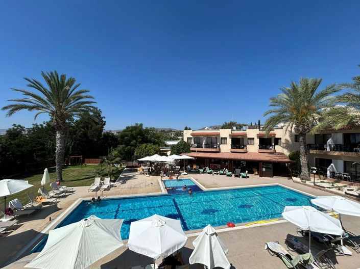 Image No.4-Un hôtel à vendre à Kissonerga