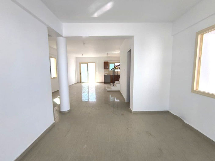 Image No.5-3 Bed Villa for sale