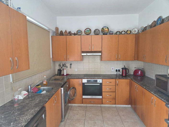 Image No.12-3 Bed House for sale