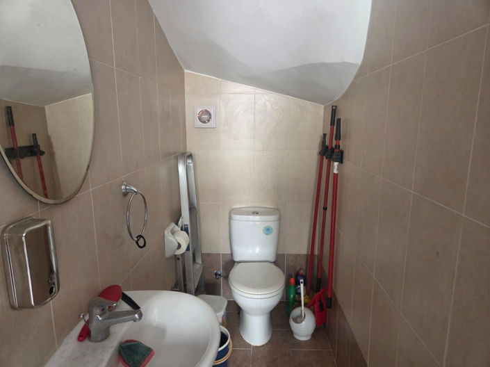 Image No.14-3 Bed House for sale