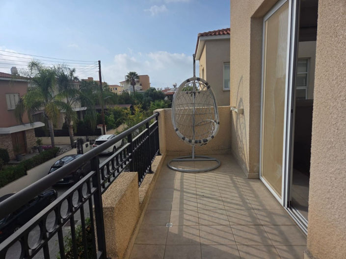 Image No.19-3 Bed House for sale