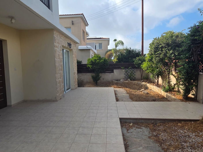 Image No.3-3 Bed House for sale