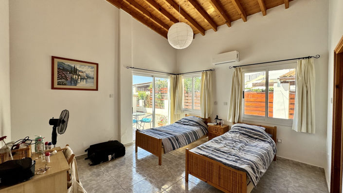 Image No.10-2 Bed Bungalow for sale