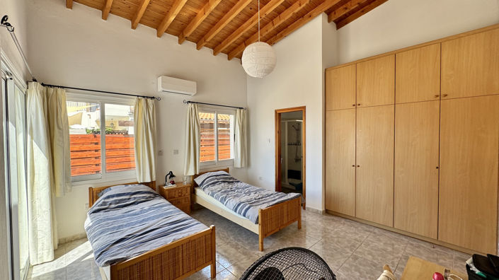 Image No.11-2 Bed Bungalow for sale