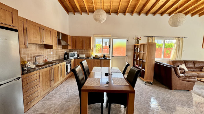Image No.2-2 Bed Bungalow for sale