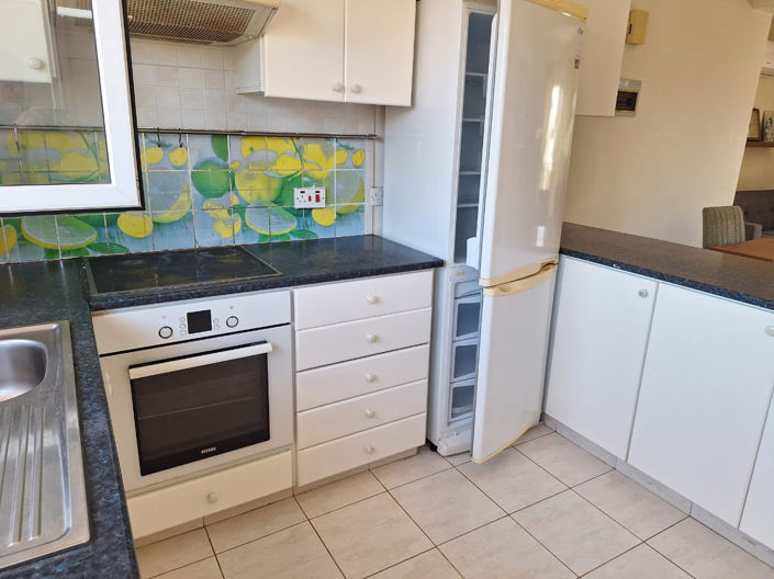 Image No.3-Appartement de 2 chambres à vendre à Chlorakas