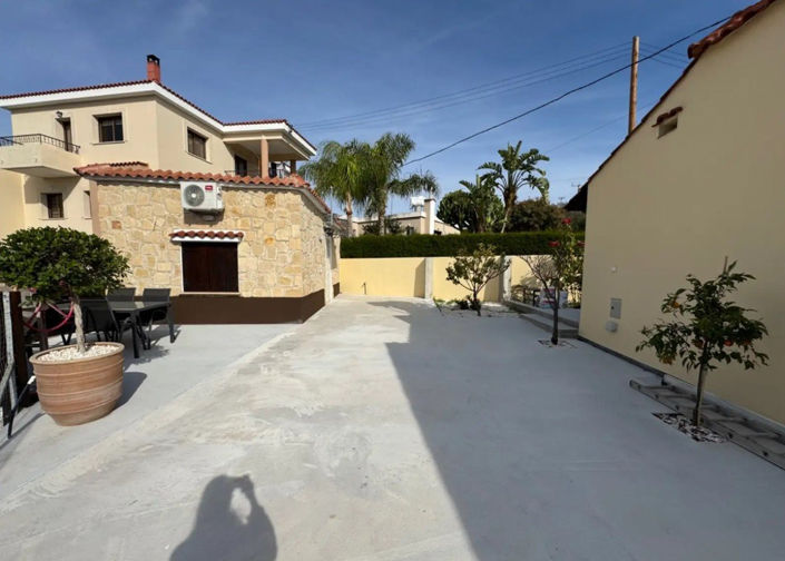 Image No.7-2 Bed Villa for sale