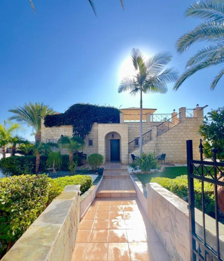 Image No.2-Villa de 3 chambres à vendre à Peyia