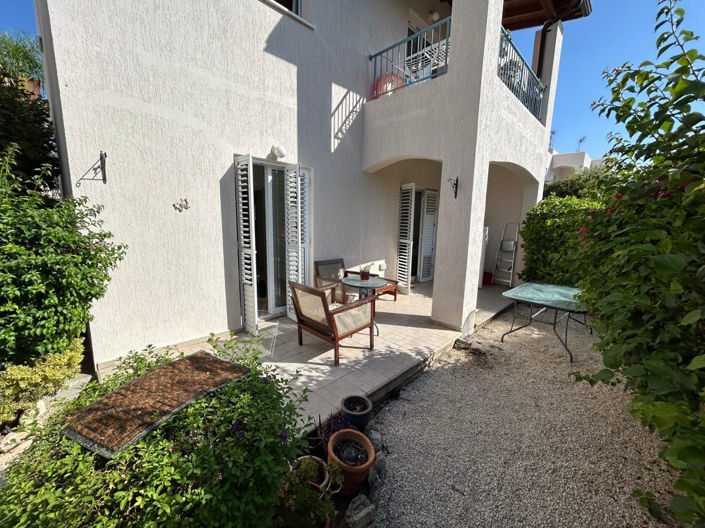 Image No.13-2 Bed Property for sale