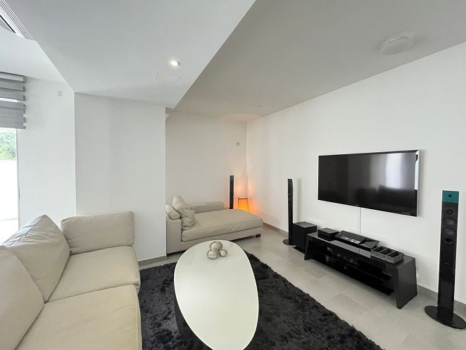 Image No.29-4 Bed Villa for sale