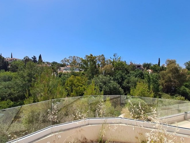 Image No.23-2 Bed Townhouse for sale