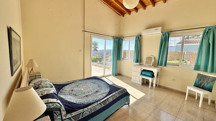 Image No.17-2 Bed Bungalow for sale