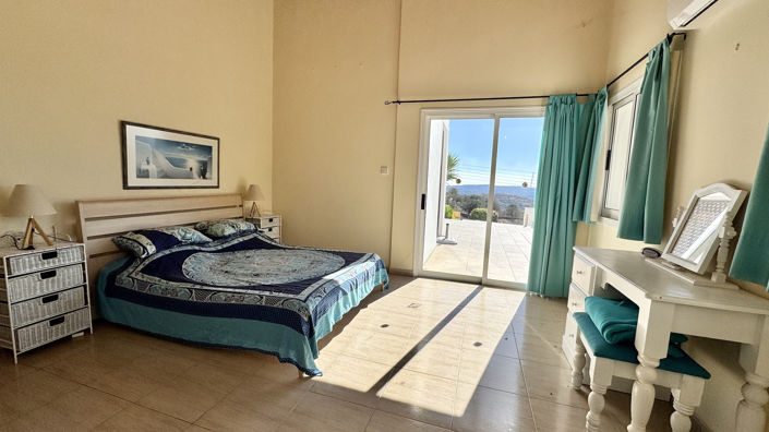 Image No.21-2 Bed Bungalow for sale