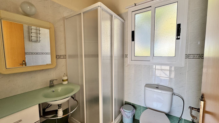 Image No.23-2 Bed Bungalow for sale