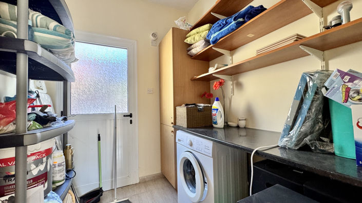 Image No.24-2 Bed Bungalow for sale