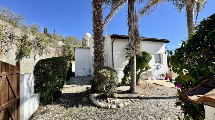 Image No.39-2 Bed Bungalow for sale