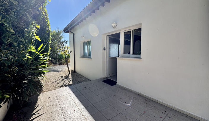 Image No.41-2 Bed Bungalow for sale