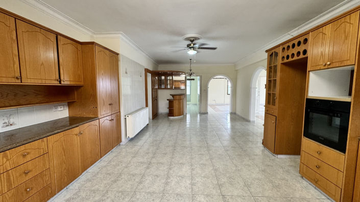 Image No.10-6 Bed House for sale