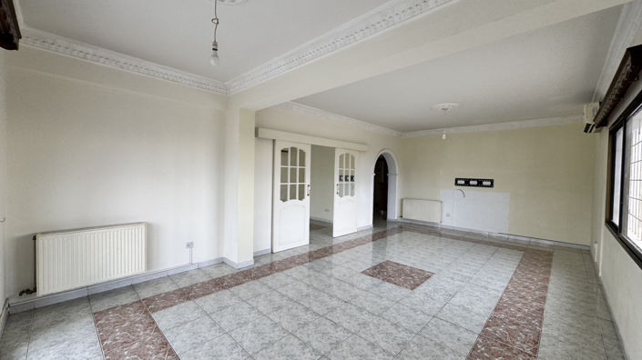 Image No.12-6 Bed House for sale