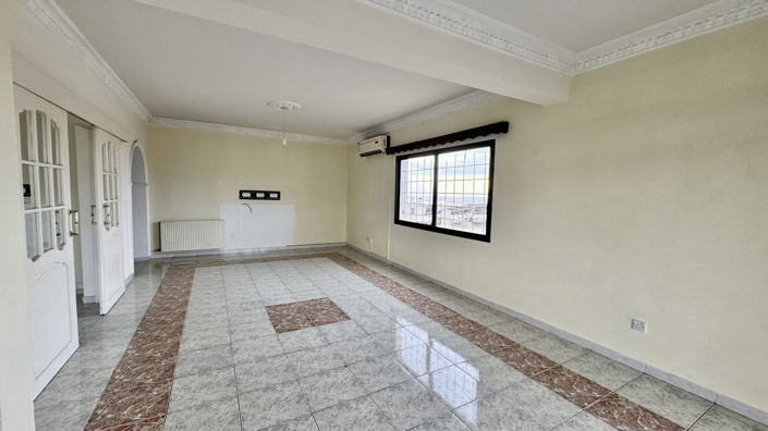 Image No.13-6 Bed House for sale