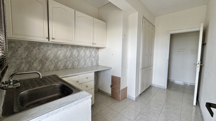 Image No.21-6 Bed House for sale