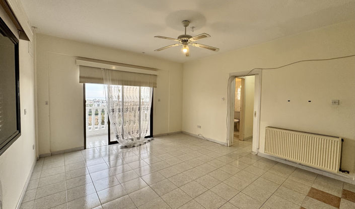 Image No.27-6 Bed House for sale