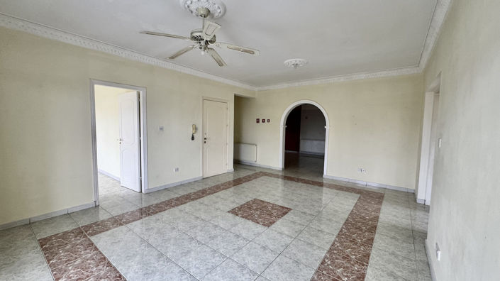 Image No.3-6 Bed House for sale