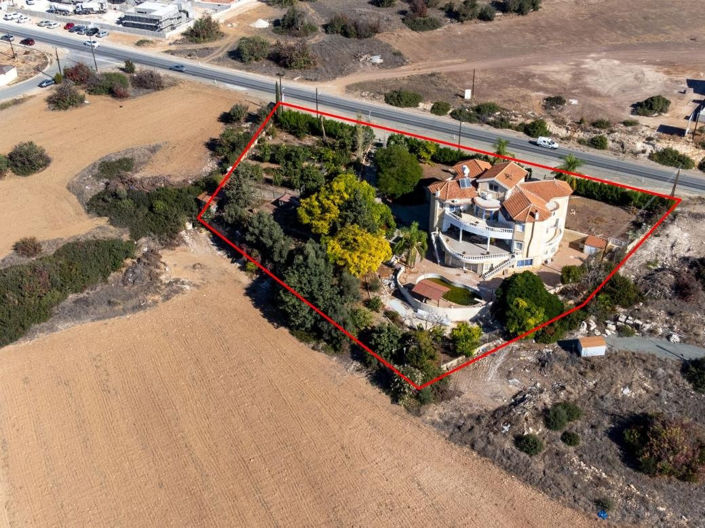 Image No.6-6 Bed Villa for sale