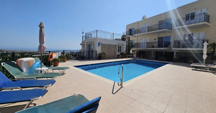 Image No.2-2 Bed Townhouse for sale