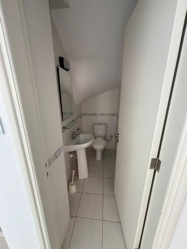 Image No.10-3 Bed Townhouse for sale