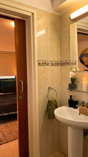 Image No.20-2 Bed Apartment for sale