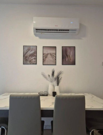 Image No.2-Maison de ville de 2 chambres à vendre à Universal