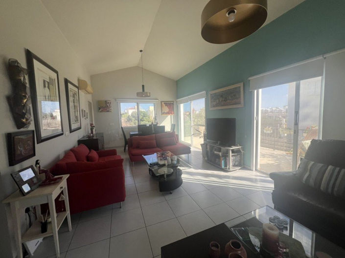 Image No.4-3 Bed Property for sale