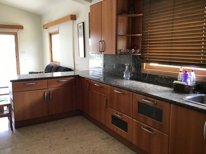 Image No.10-7 Bed Villa for sale